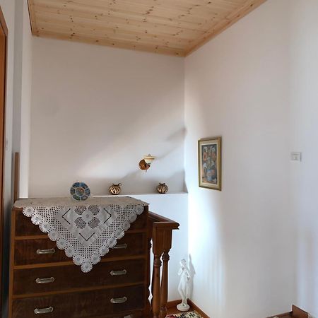 Stonetale Garden Guesthouse Gjirokastër Eksteriør bilde